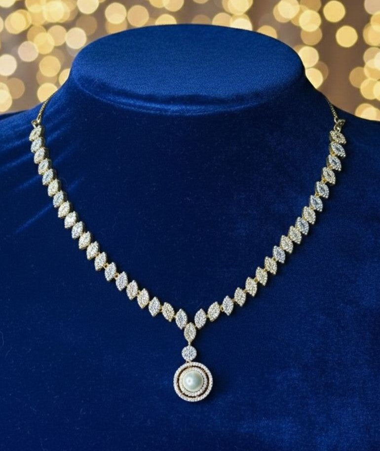 Stella Pearl necklace set