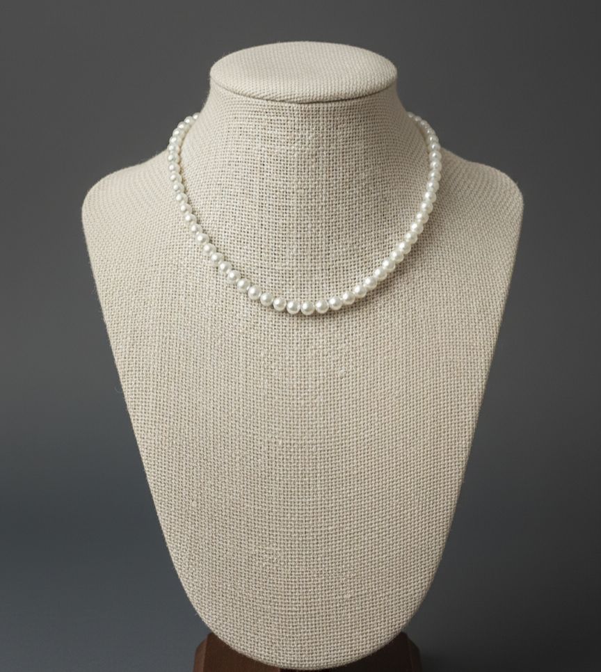 Signature shell pearl necklace set
