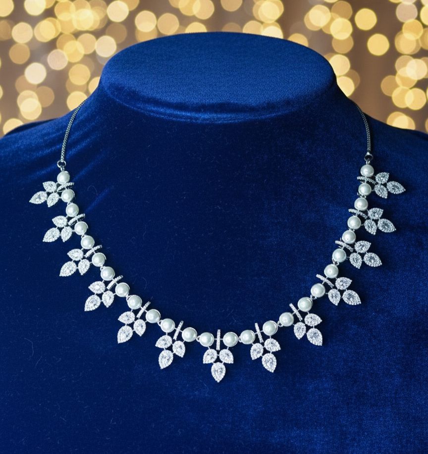 Luna Leaf necklace set