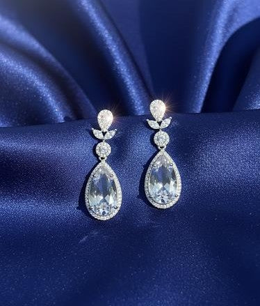 Vintage petal necklace set