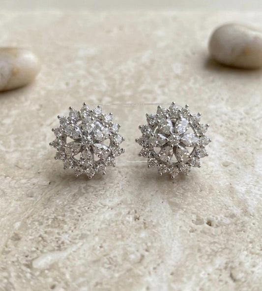 Dahlia flower stud