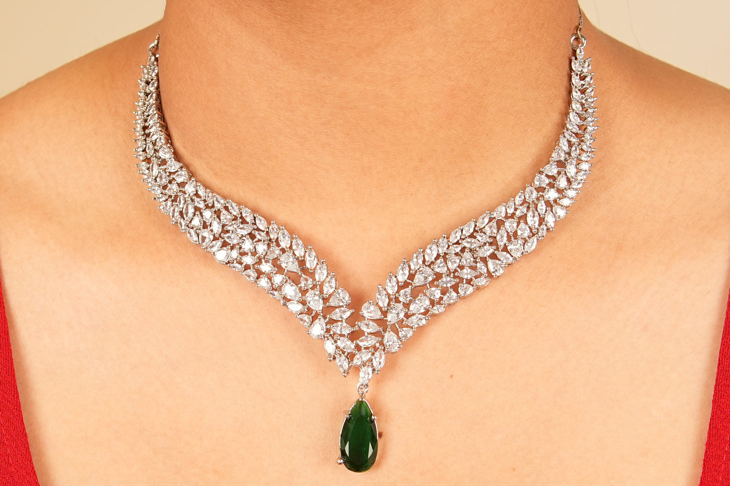 Emerald wing necklace set
