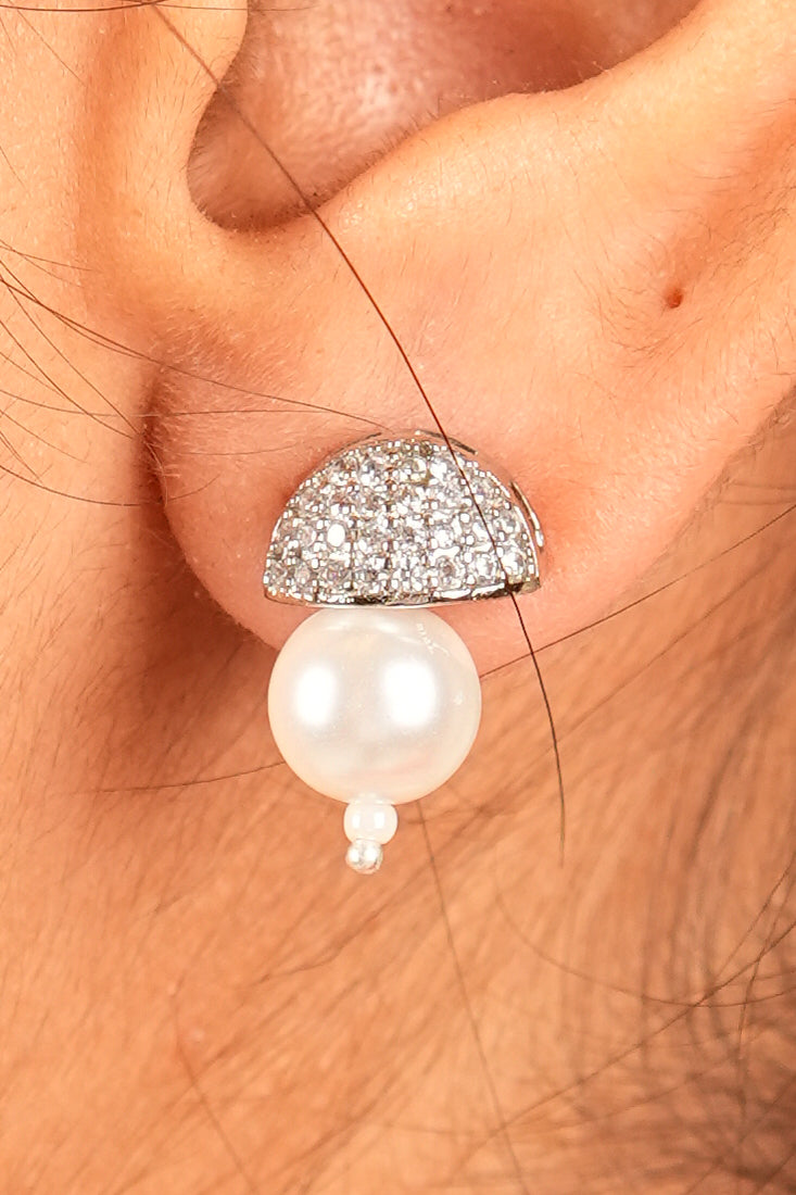 Pearl orbit choker set