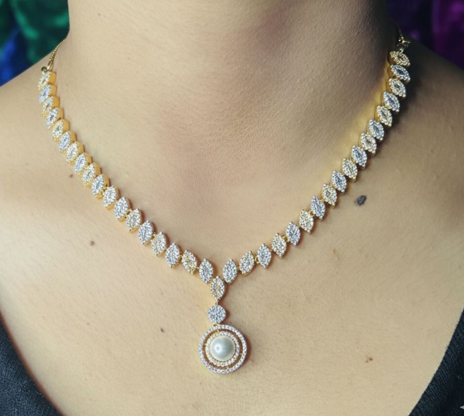 Stella Pearl necklace set