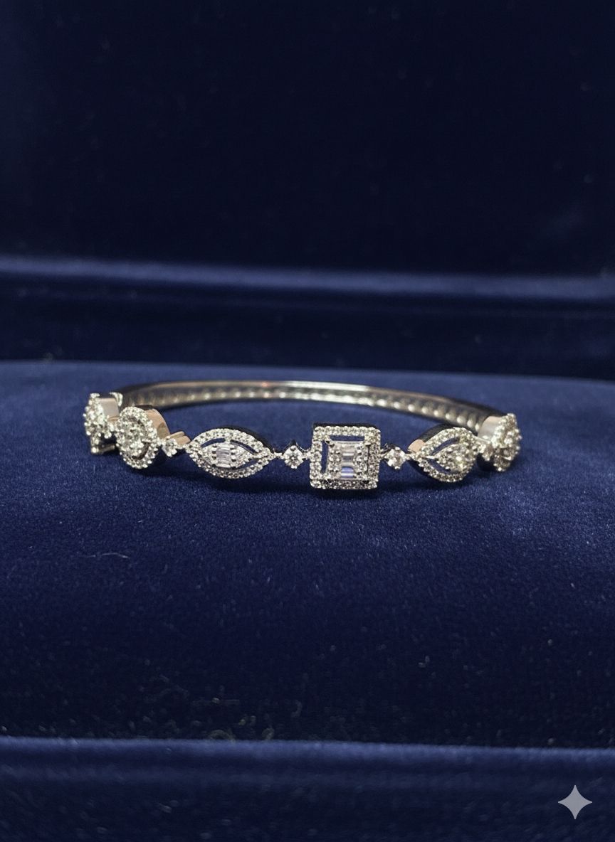 Prism symmetry bracelet